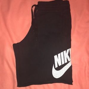 NIKE SHORTS!!!!